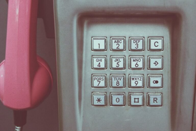 scam phone numbers listed